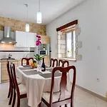 بيت للعطل Stone House Furlani With A Lovely Garden Svetvinčenat