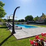 Stone House Furlani With A Lovely Garden بيت للعطل *