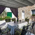 Stone House Furlani With A Lovely Garden * Svetvinčenat