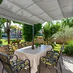 Stone House Furlani With A Lovely Garden بيت للعطل Svetvinčenat