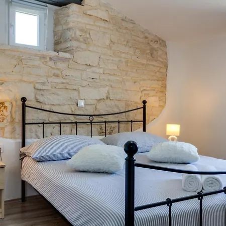 Stone House Furlani With A Lovely Garden Holiday home *