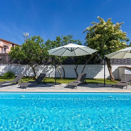 بيت للعطل Stone House Furlani With A Lovely Garden